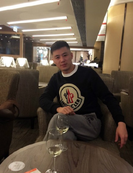 吴辉的第一张照片--香港蓝颜知己交友网