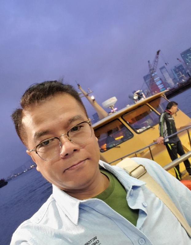 天道酬勤的第一张照片--香港蓝颜知己交友网