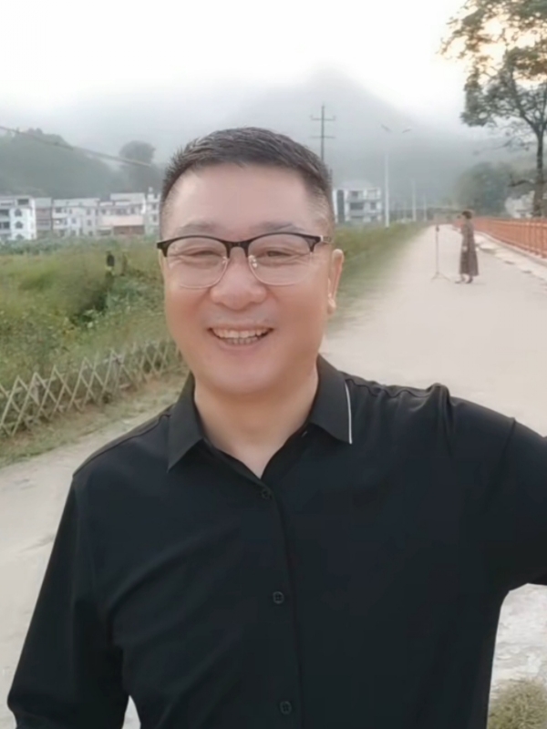 在這裡等你的第二张照片--香港蓝颜知己交友网